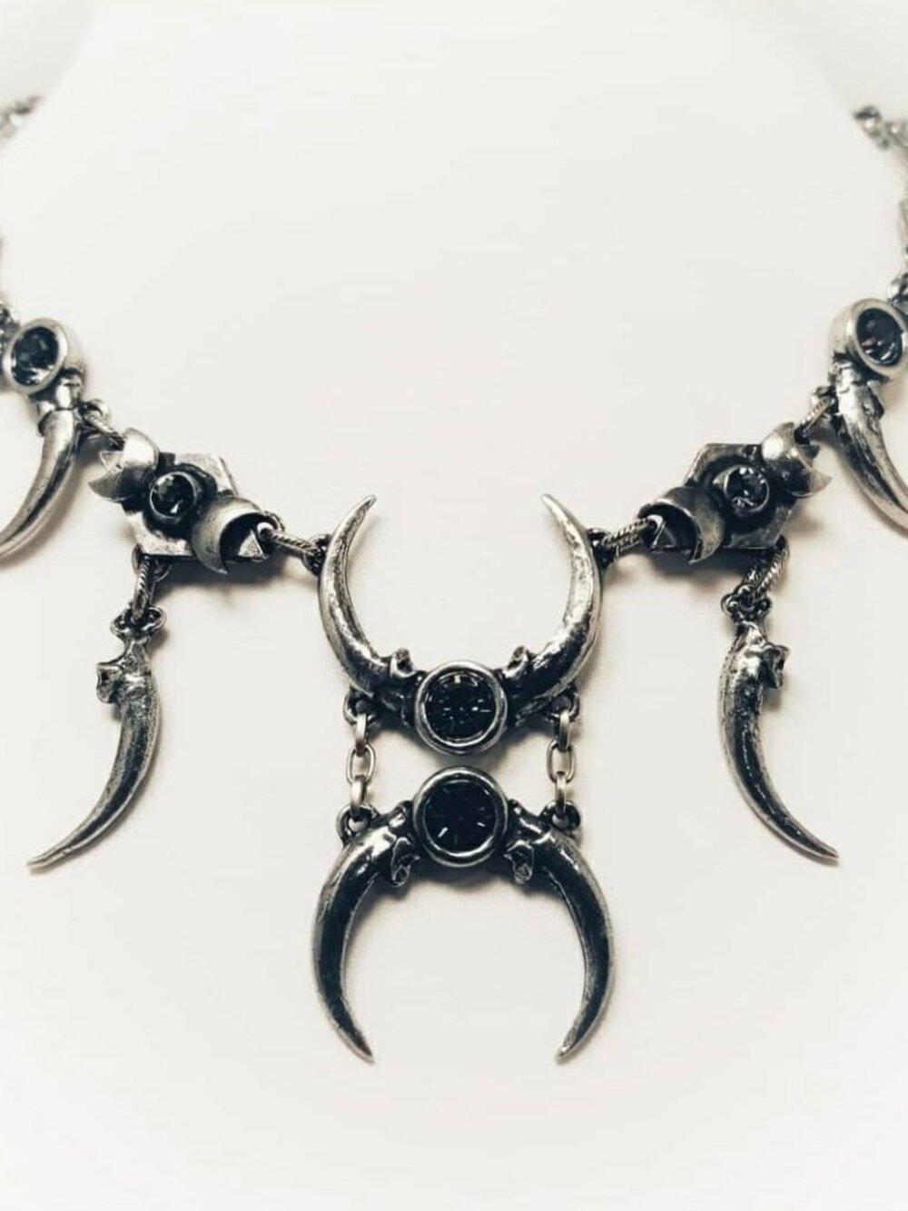 Martha Rotten Necklace - Picture 5 of 5